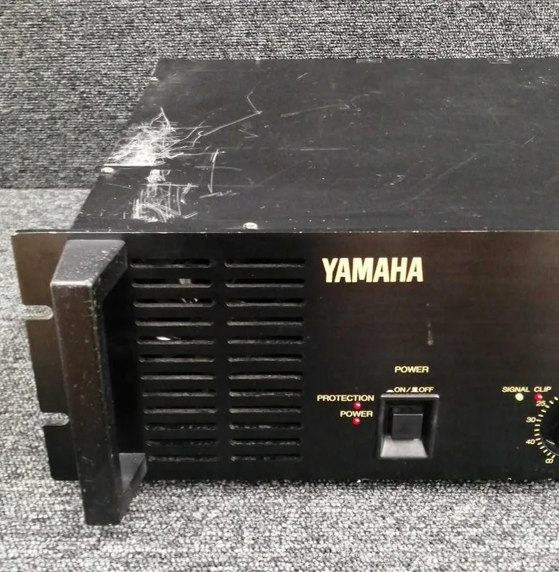 [SCHROTT] YAMAHA Endstufe A250