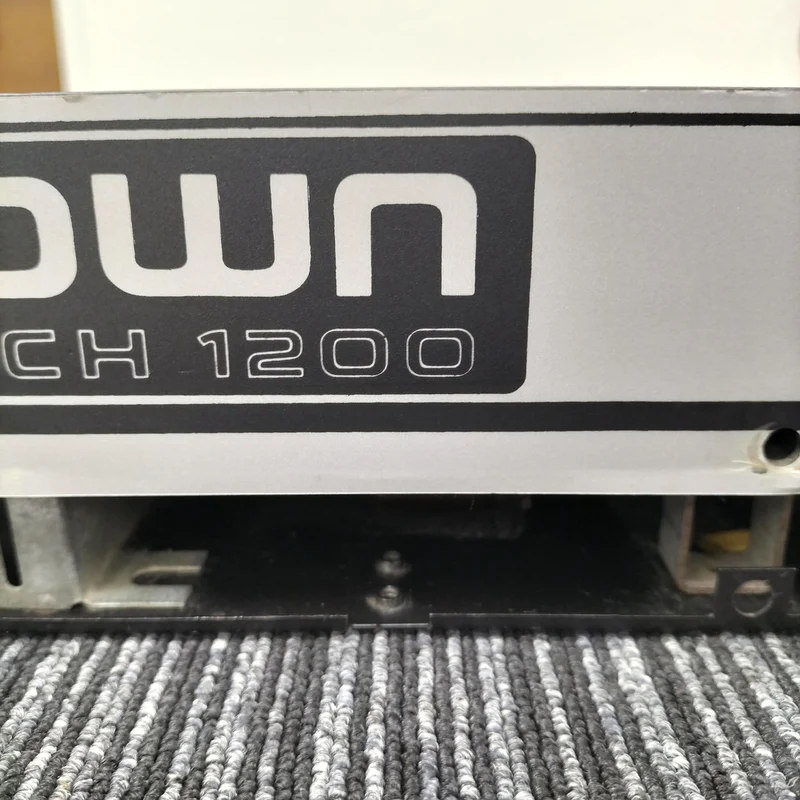 [SCHROTT] CROWN [Stark beschädigt] Leistungsverstärker AMCRON MICRO-TECH 1200