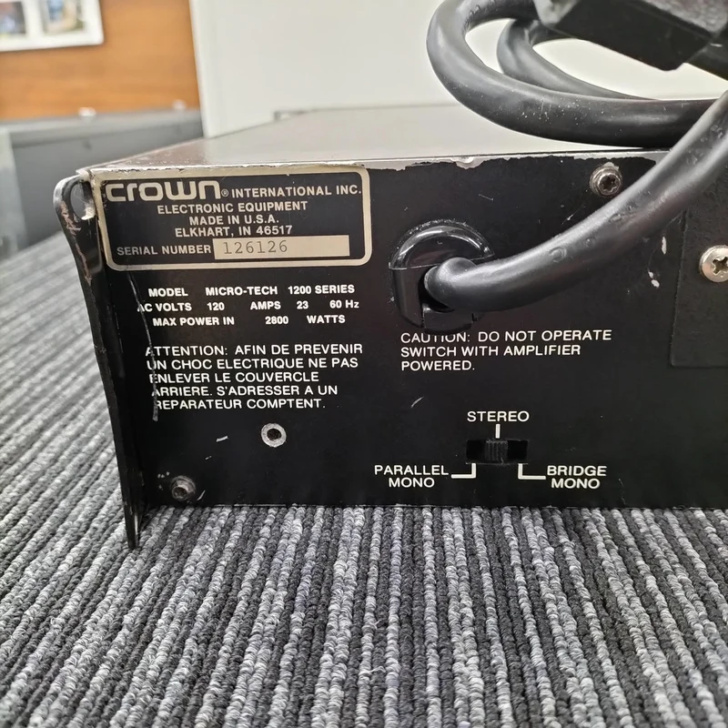 [SCHROTT] CROWN [Stark beschädigt] Leistungsverstärker AMCRON MICRO-TECH 1200