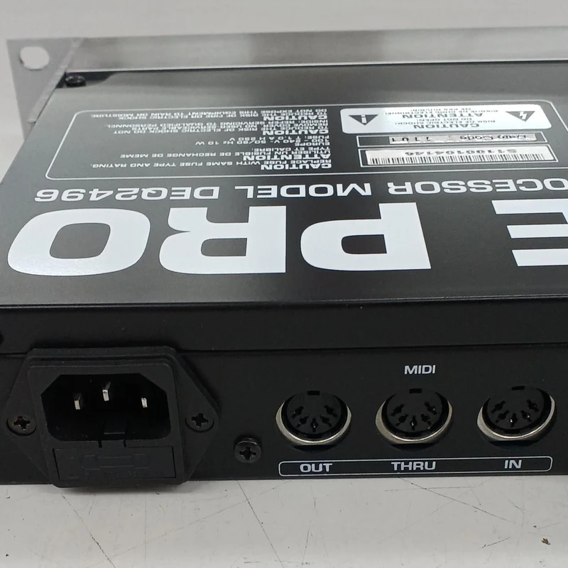 BEHRINGER Digitaler Equalizer DEQ2496