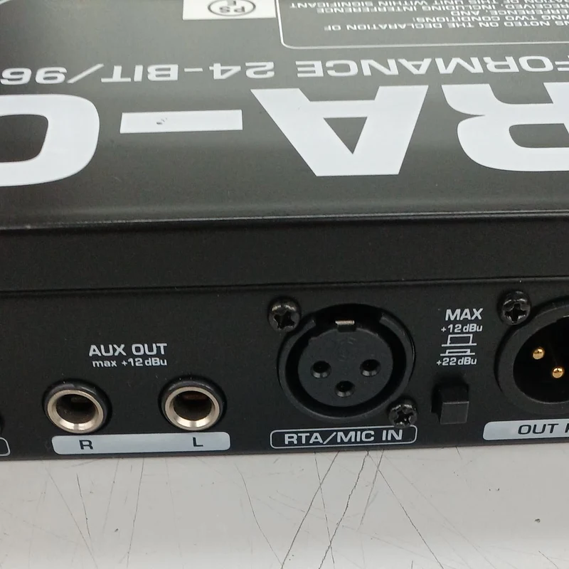 BEHRINGER Digitaler Equalizer DEQ2496