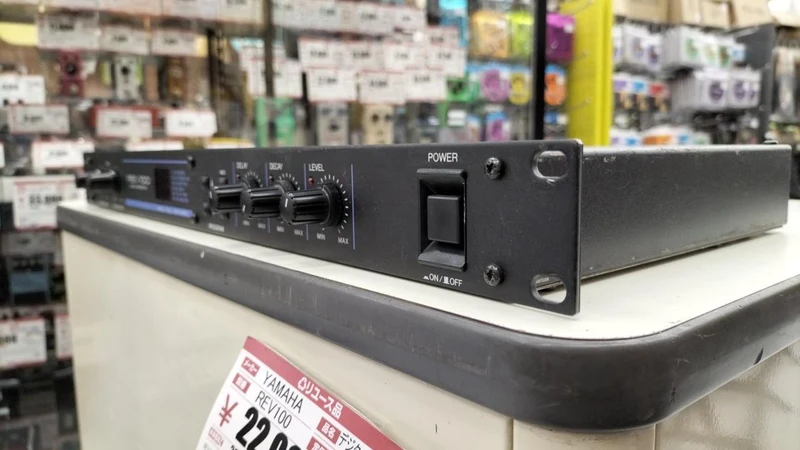 YAMAHA Digital Reverb REV100