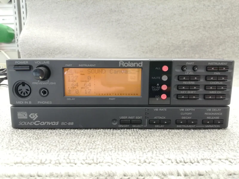 ROLAND Soundmodul SC-88