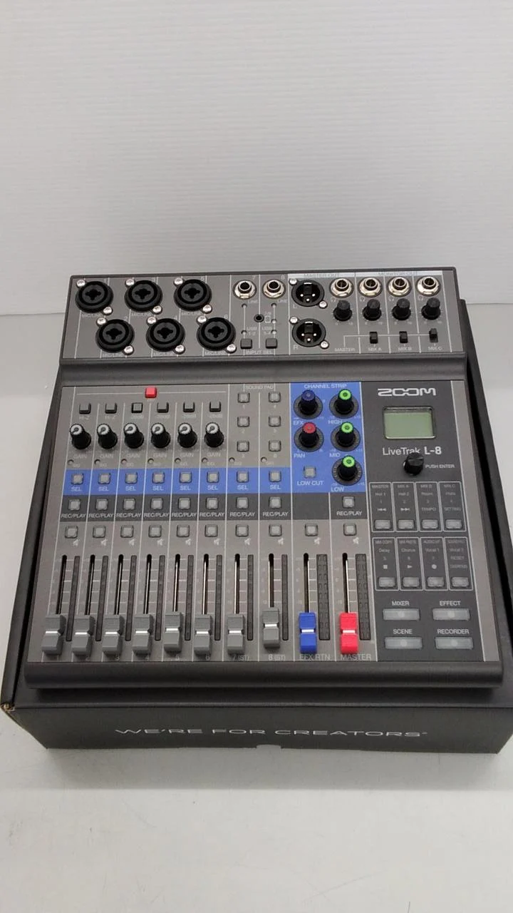 ZOOM Mixer LIVETRAK L-8