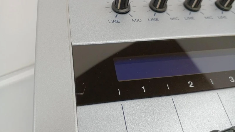YAMAHA Mixer 01X