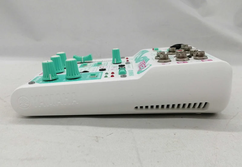 YAMAHA Mixer AG03-MIKU