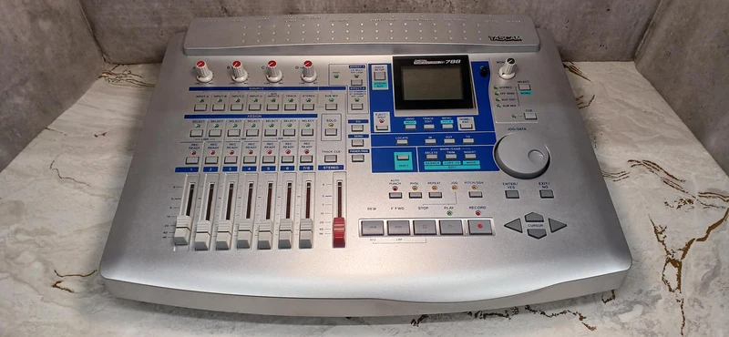 [SCHROTT] TASCAM MTR 788 DIGITALES PORTASTUDIO
