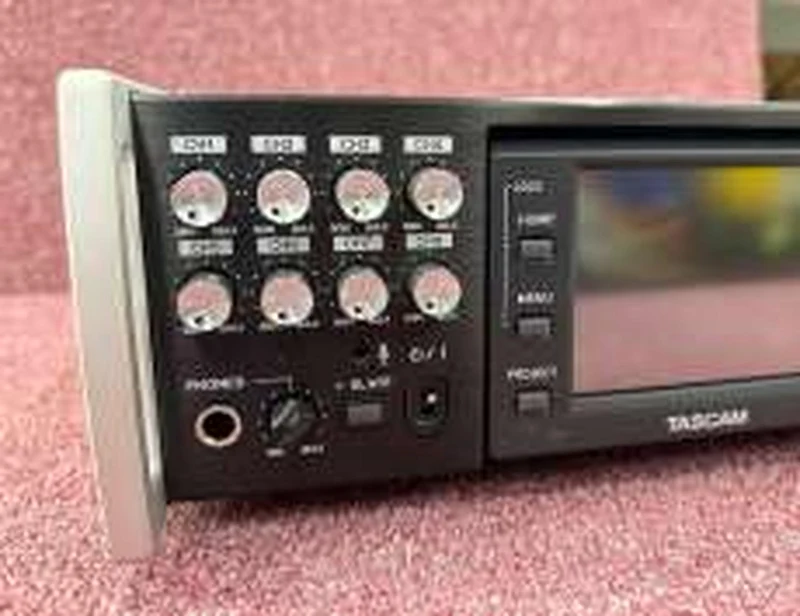 TASCAM Mehrspurrekorder HS-P82N
