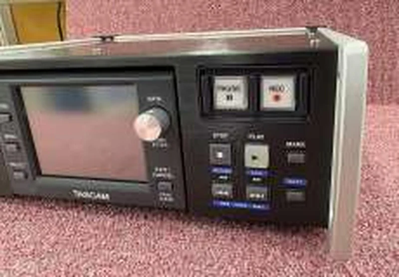 TASCAM Mehrspurrekorder HS-P82N