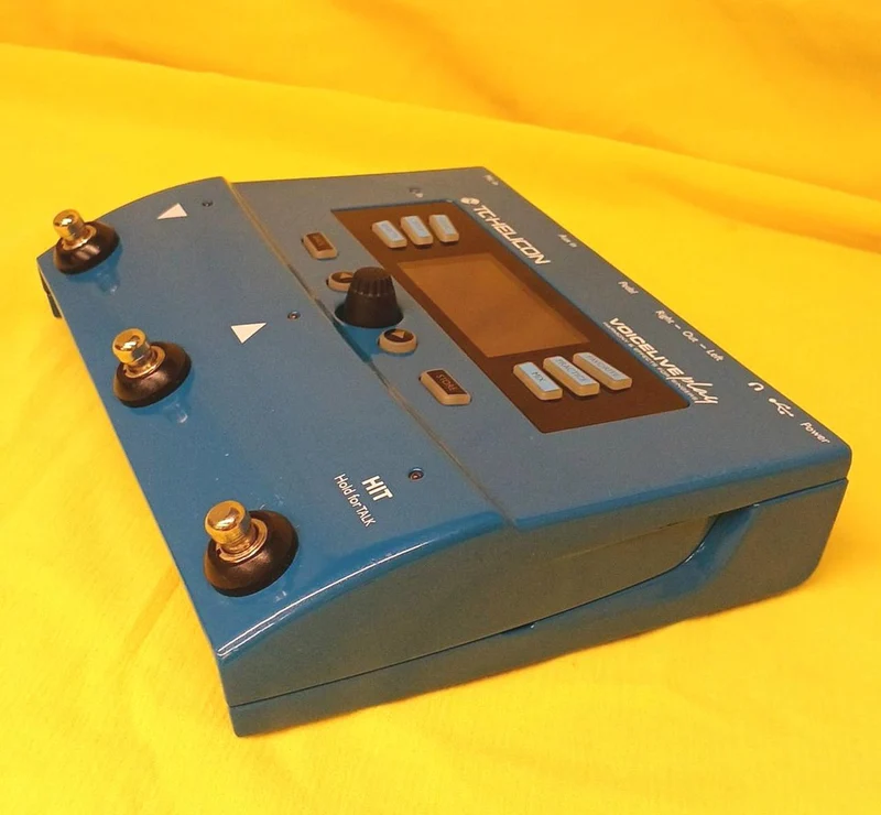TC-HELICON Vocal Effects Pedal VOICELIVE PLAY