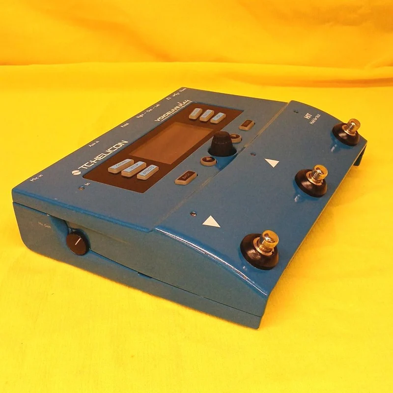 TC-HELICON Vocal Effects Pedal VOICELIVE PLAY