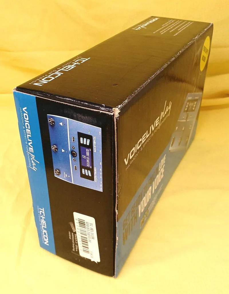 TC-HELICON Vocal Effects Pedal VOICELIVE PLAY