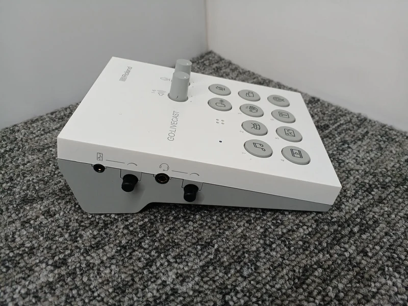 ROLAND Mixer GOLIVECAST