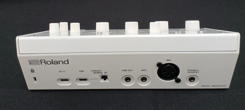ROLAND Gaming-Mixer BRC-WH