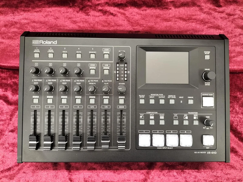 ROLAND Digitalmixer VR-4HD