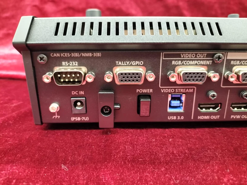 ROLAND Digitalmixer VR-4HD