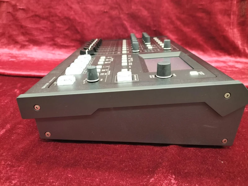 ROLAND Digitalmixer VR-4HD