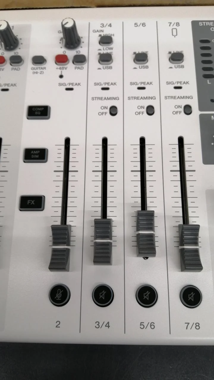 YAMAHA Mixer AG08