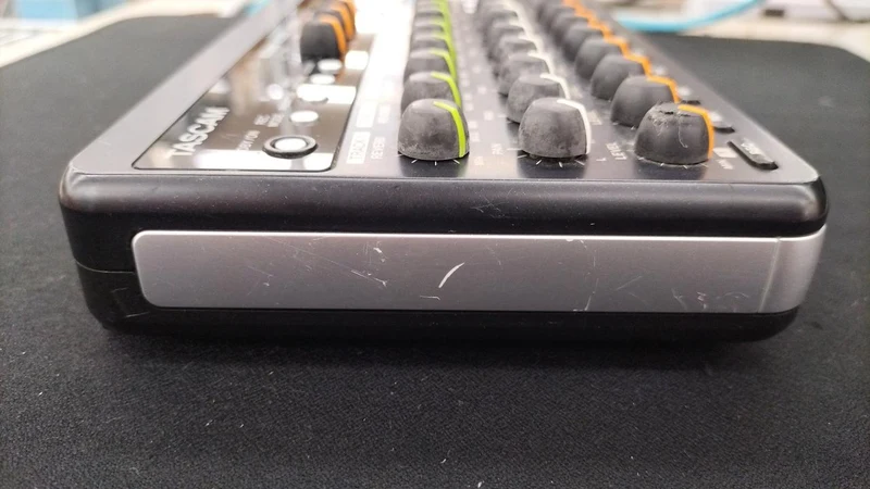 TASCAM MTR DP-008