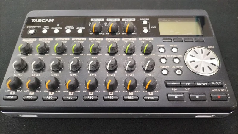 TASCAM MTR DP-008