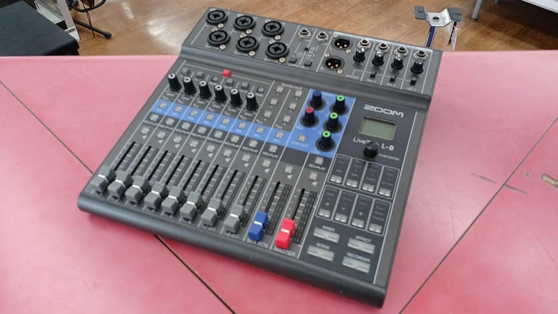 ZOOM ☆ Digitalmixer LIVETRAK L-8