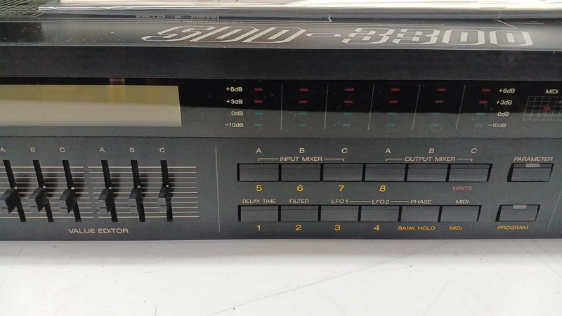 KORG Triple Digital Delay SDD-3300