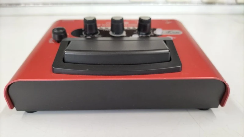 BOSS Vocal Effects VE-2