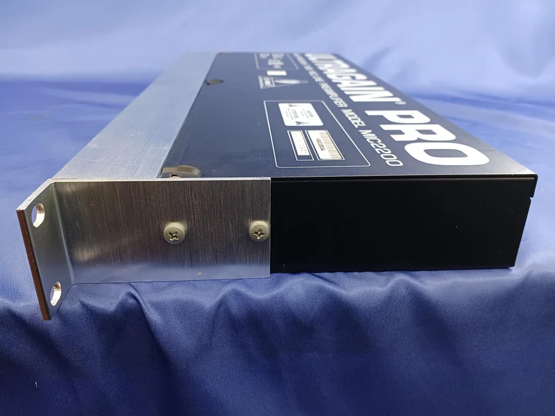 BEHRINGER Mikrofonvorverstärker MIC2200