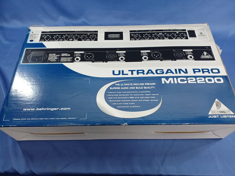 BEHRINGER Mikrofonvorverstärker MIC2200