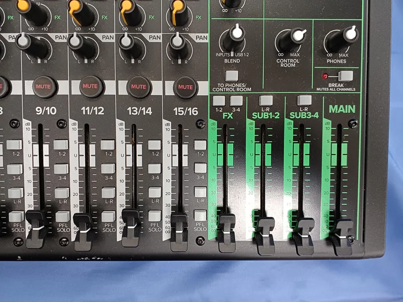 MACKIE Analogmixer PRO FX16 V3