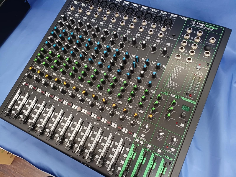 MACKIE Analogmixer PRO FX16 V3