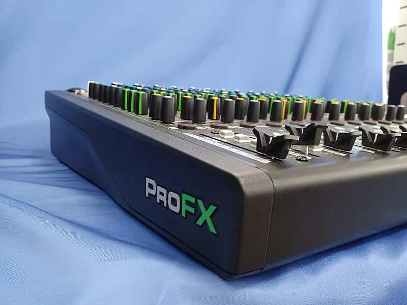 MACKIE Analogmixer PRO FX16 V3