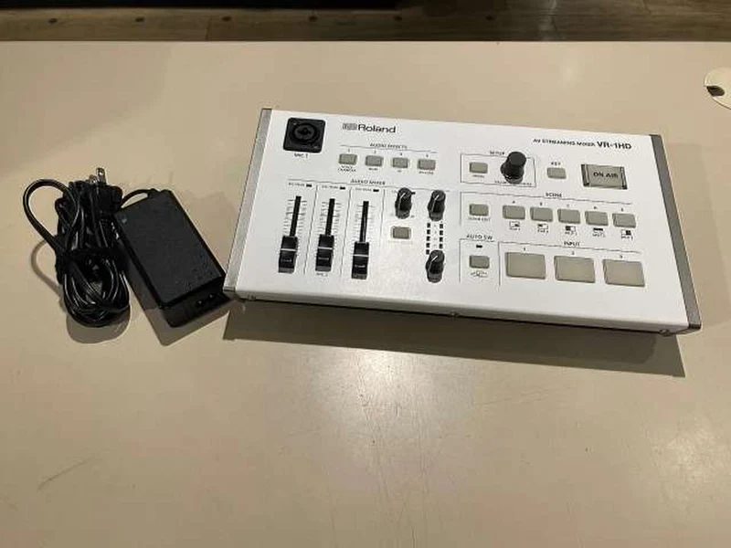 ROLAND Digitalmixer VR-1HD