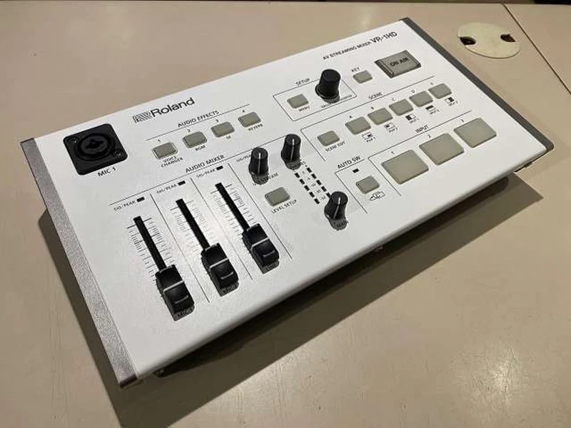 ROLAND Digitalmixer VR-1HD