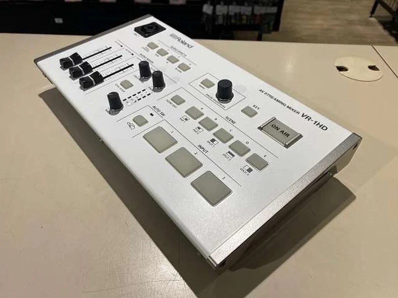 ROLAND Digitalmixer VR-1HD