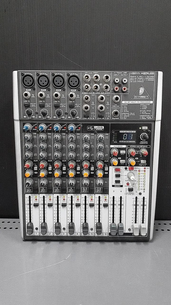 BEHRINGER Analogmixer XENYX X1204USB