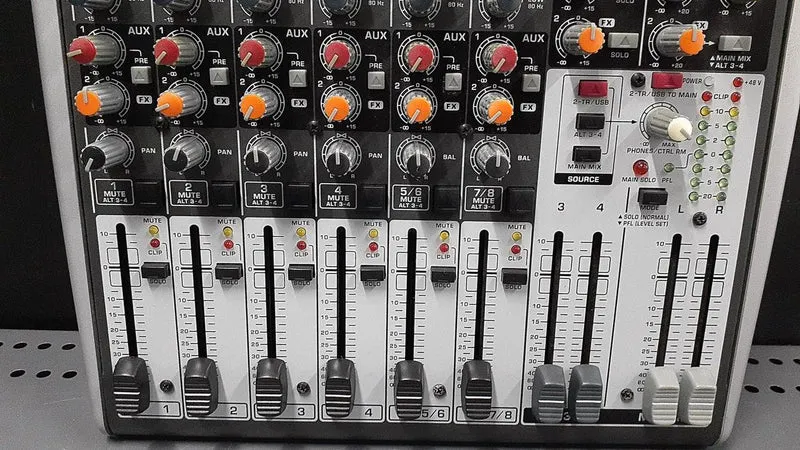 BEHRINGER Analogmixer XENYX X1204USB