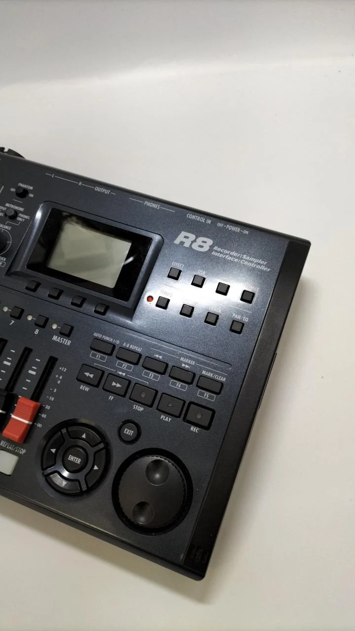 ZOOM MTR R8