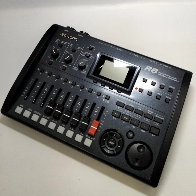 ZOOM MTR R8