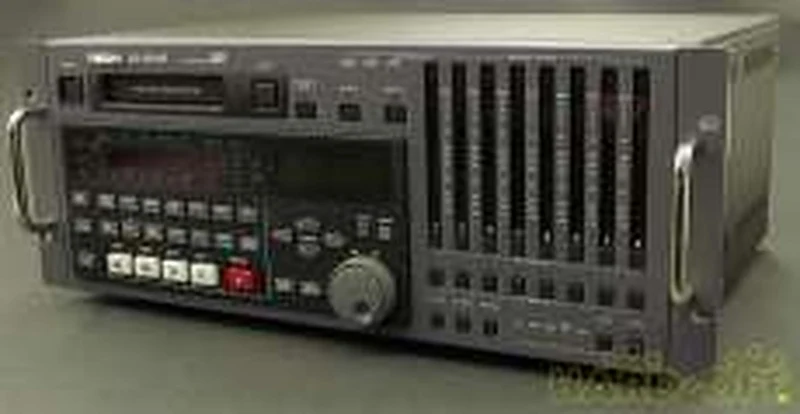 TASCAM Analog MTR DA-98HR