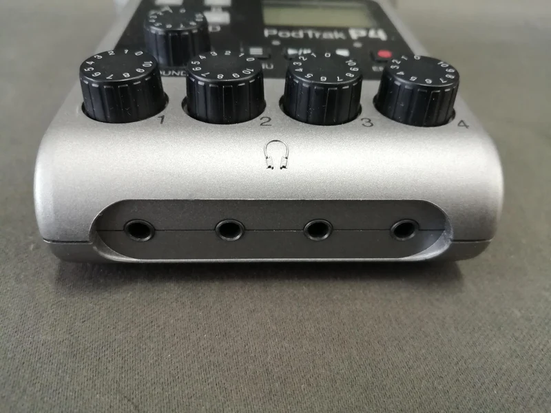 ZOOM Podcast Recorder PODTRAKP4