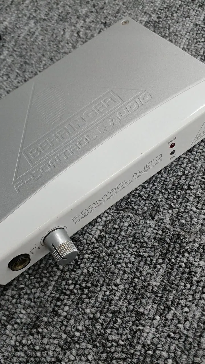 BEHRINGER Audio-Interface: FCA202