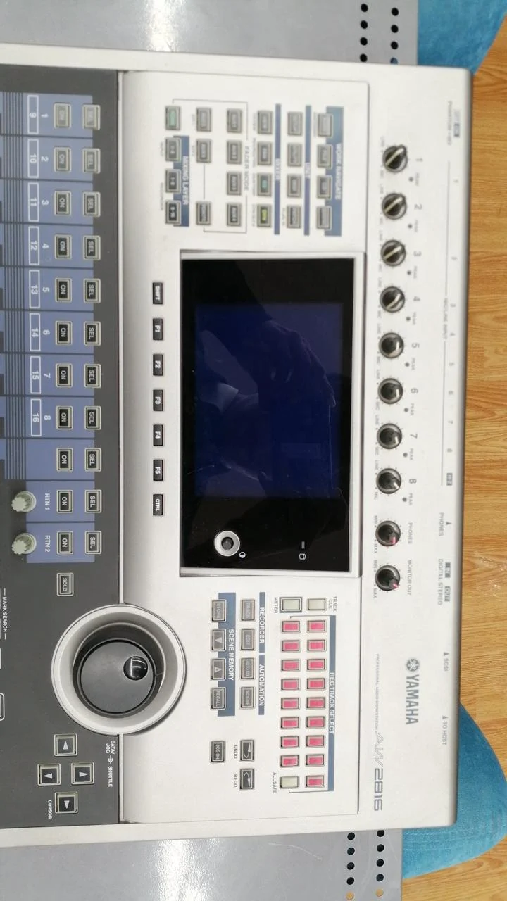 [SCHROTT] YAMAHA MTR AW2816