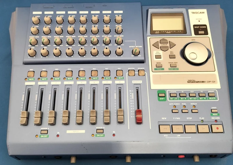 TASCAM MTR DP-01