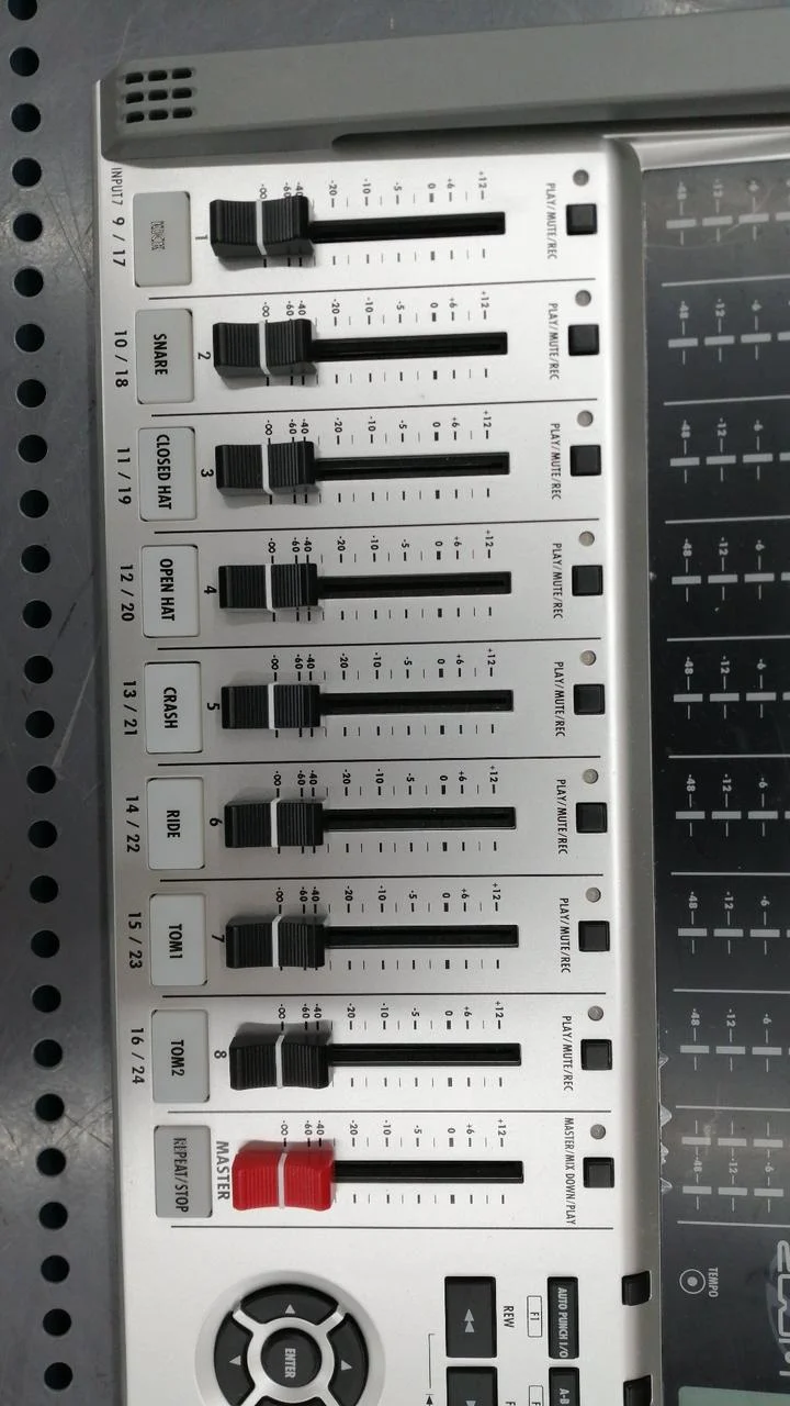 ZOOM Mehrspurrekorder R24