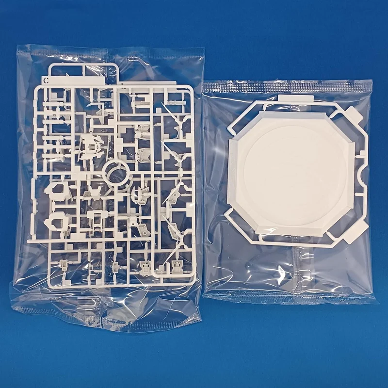 BANDAI RG1/144 Gundam Base Limited Edition (unmontiert)