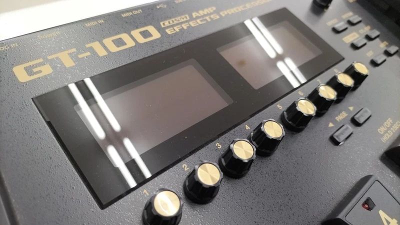 BOSS Multi-Effektgerät GT-100