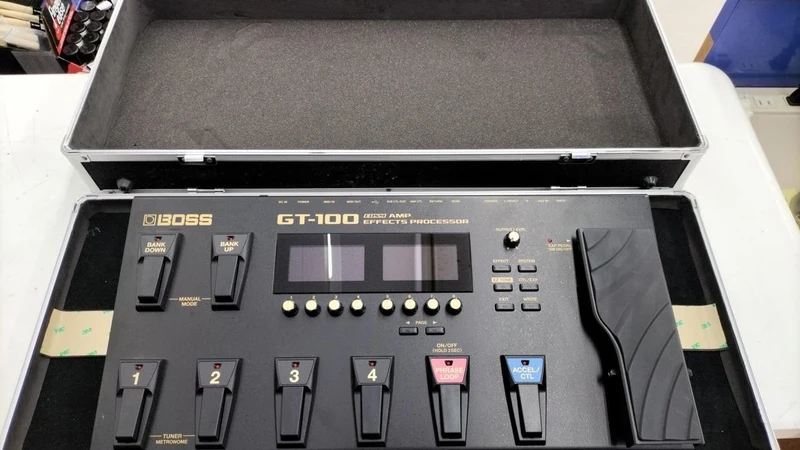 BOSS Multi-Effektgerät GT-100