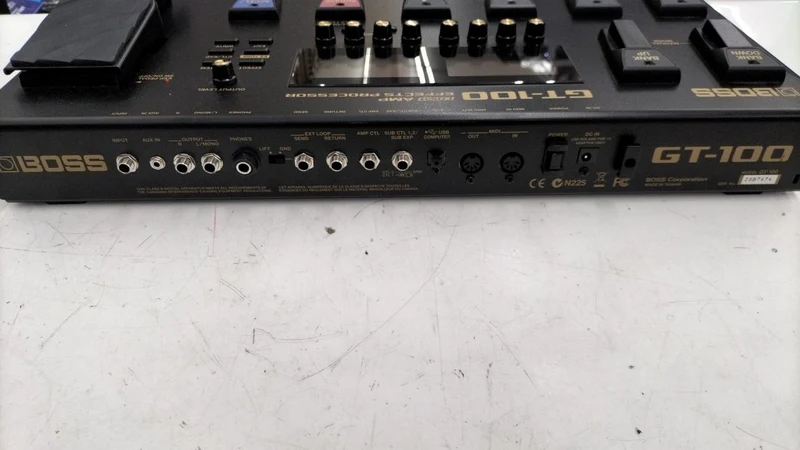 BOSS Multi-Effektgerät GT-100
