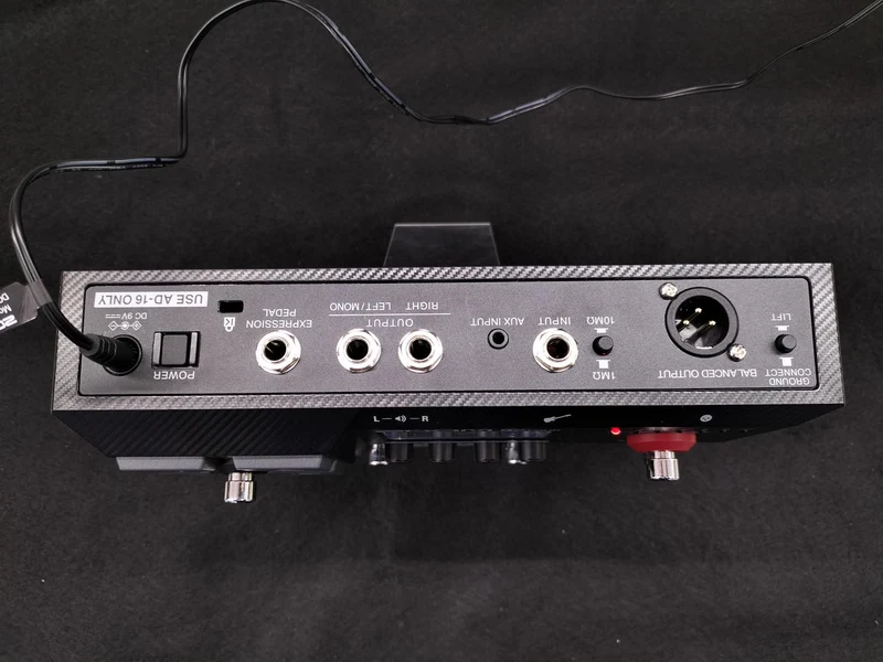 ZOOM Multi-Effektpedal B2 FÜR